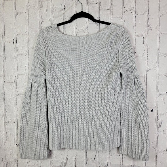 Lovers & Friends Addison gray ribbed knit flared sleeve v cut neckline sweater - Picture 5 of 10